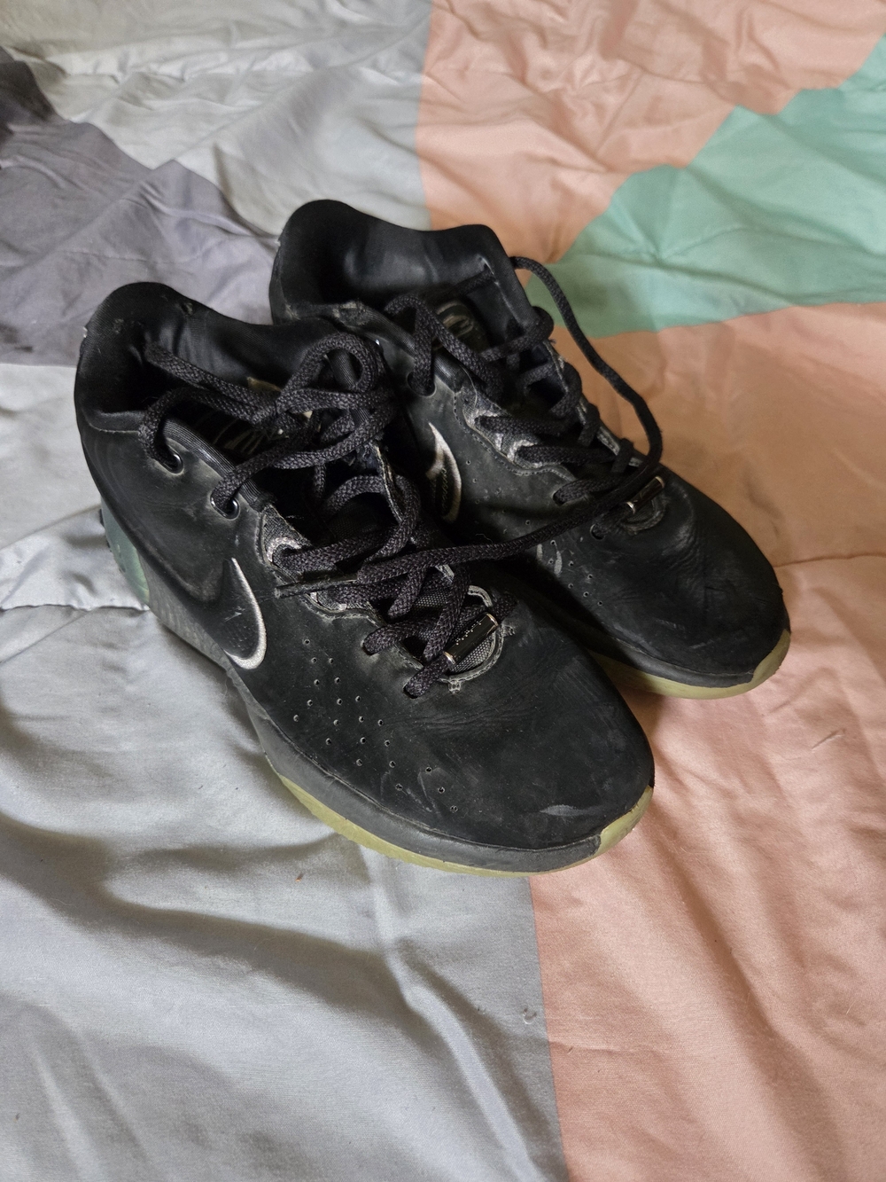 Nike Black Youth Athletic Sneakers with Pale Green Outsole